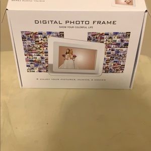 Digital Photo Frame